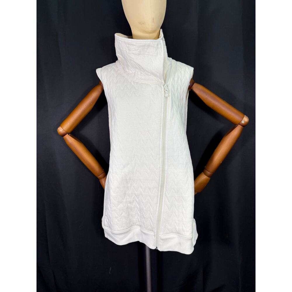 T by Talbots Plus Size 1X Cream Zip Up Collared Quilted Vest, Turtle Neck, NWT